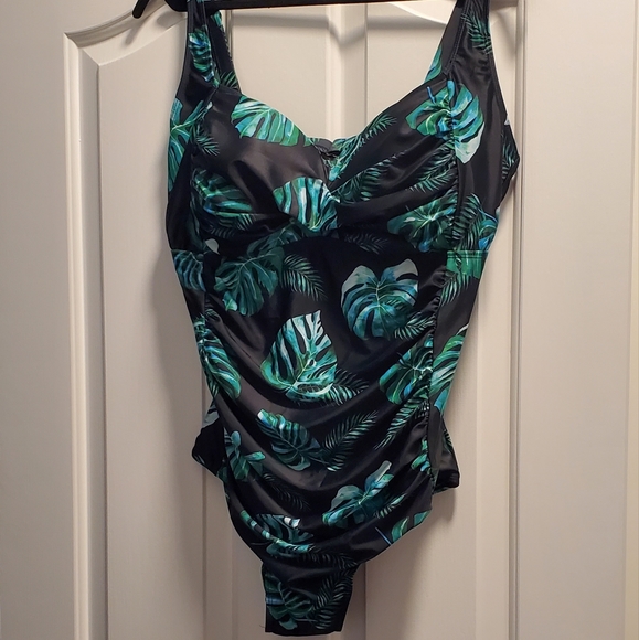 One Piece Ruched Bathing Suit - Picture 8 of 10